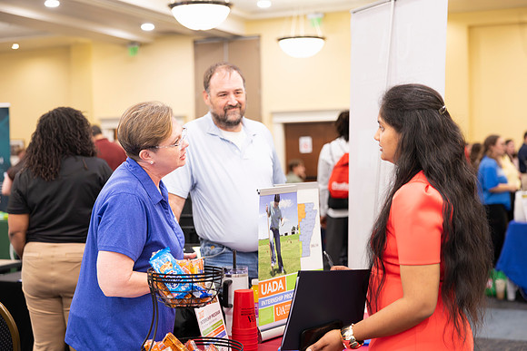 Careerfair_128