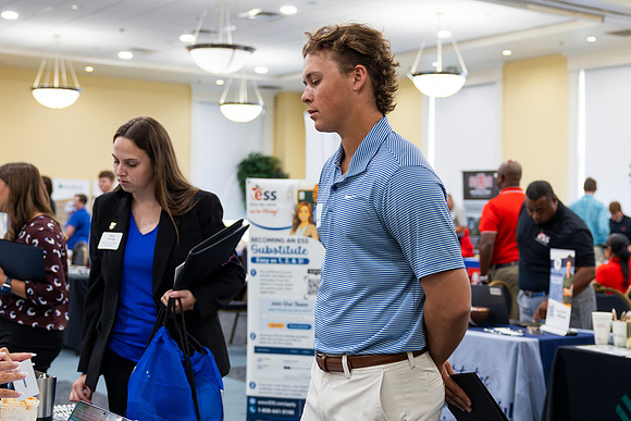 Careerfair_18