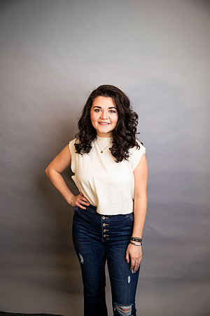 Riley_Viewbook2023_4