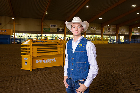 Rodeo Team26_10