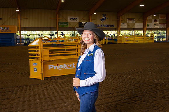 Rodeo Team26_23