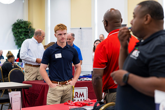 Careerfair_21