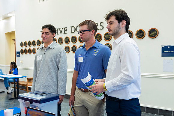 Careerfair_96