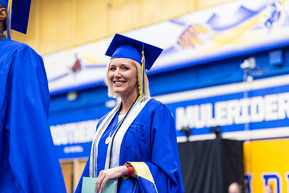 SAUSummerCommencement25_18