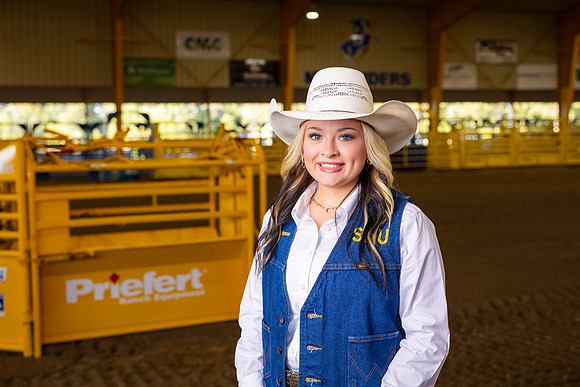 Rodeo Team26_26