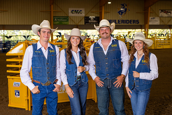 Rodeo Team26_71