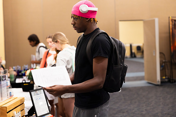VolunteerFair_16