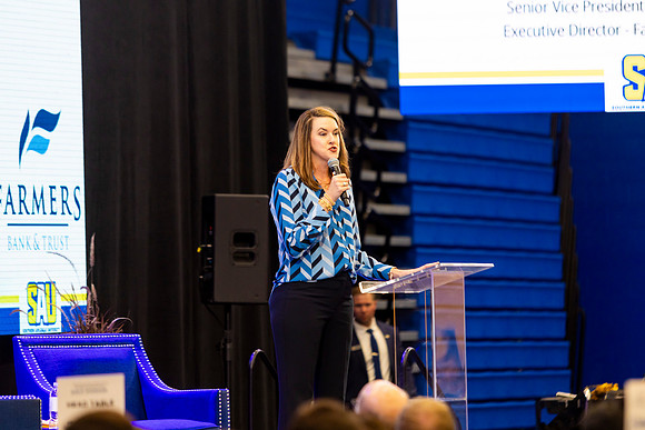 FB&T Dist. Speaker Series_21