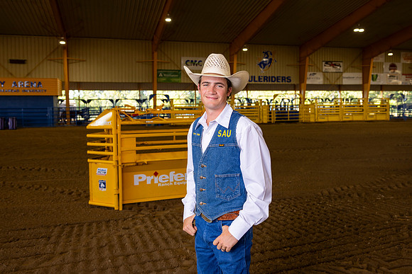 Rodeo Team26_40