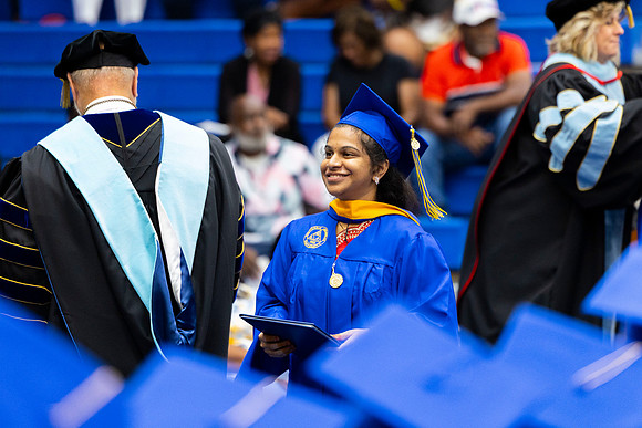 SAUSummerCommencement25_121