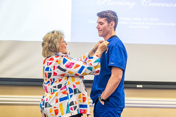 NursingPinningSP24_37