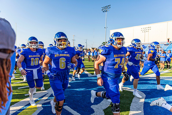 Football - Aug. 30_128