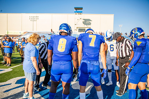 Football - Aug. 30_125