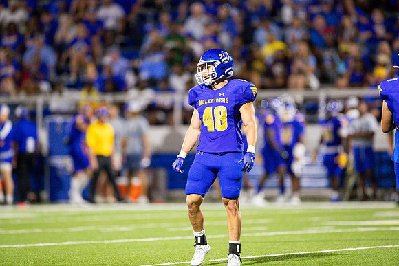 Football - Aug. 30_120