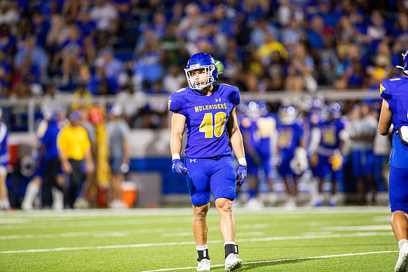 Football - Aug. 30_119