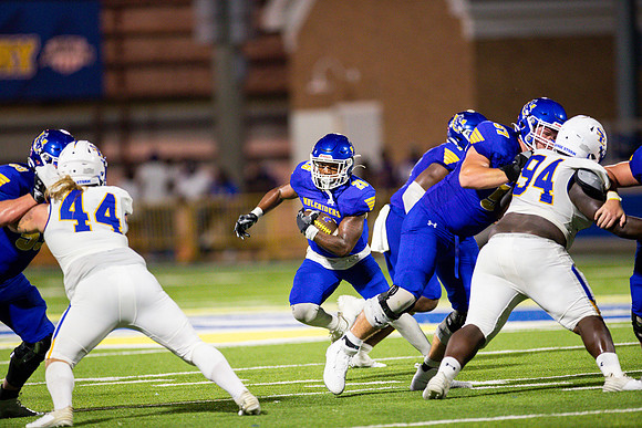 Football - Aug. 30_113