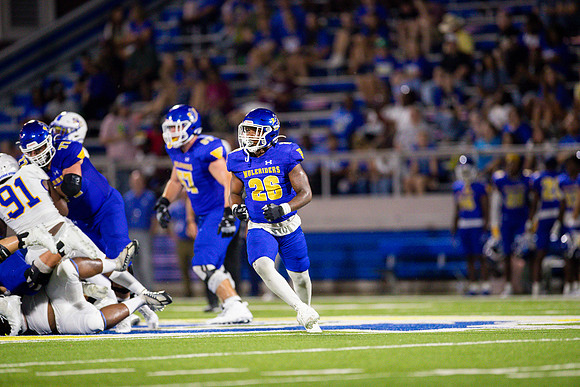 Football - Aug. 30_108
