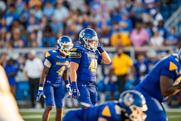 Football - Aug. 30_77