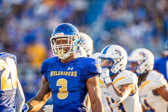 Football - Aug. 30_76
