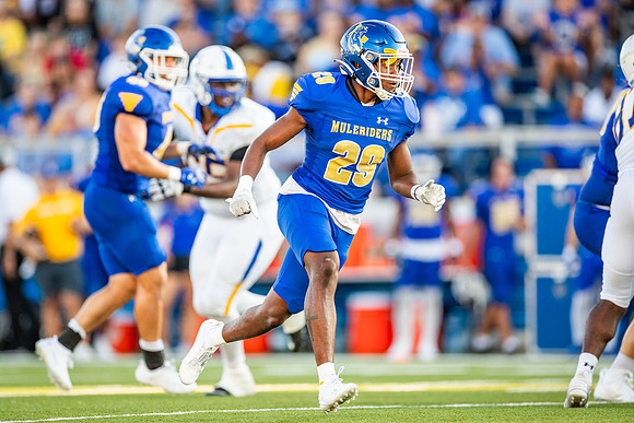 Football - Aug. 30_68