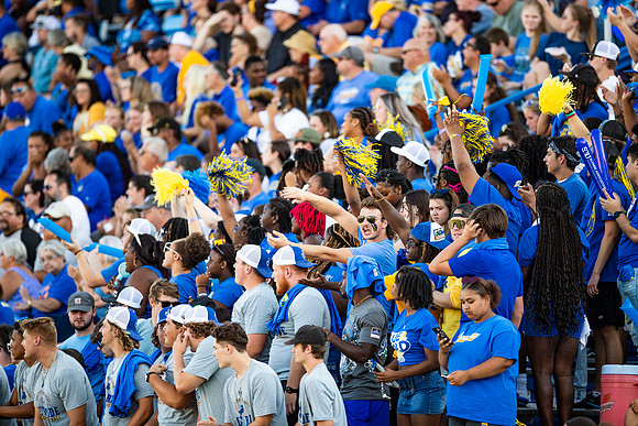 Football - Aug. 30_51