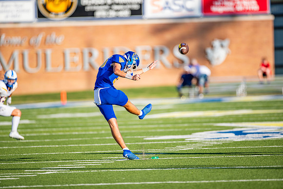 Football - Aug. 30_50