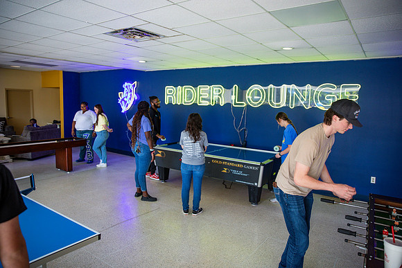 RiderLounge2023_23