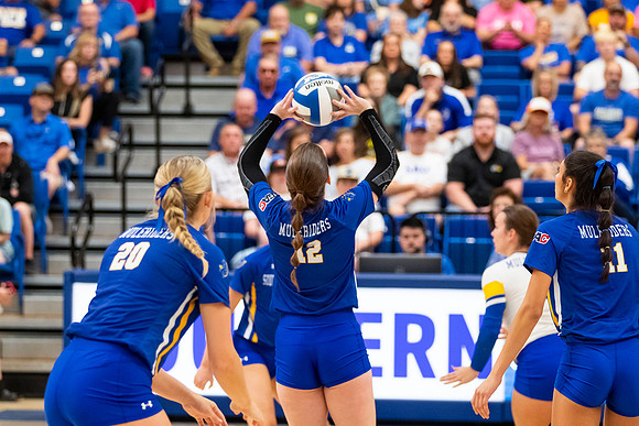 SAU vs. CBU825