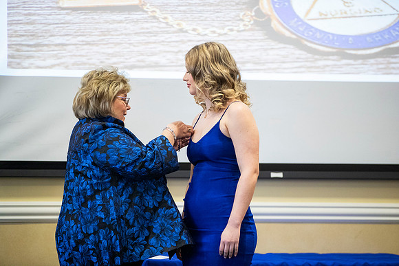 NursingPinningCeremony_5