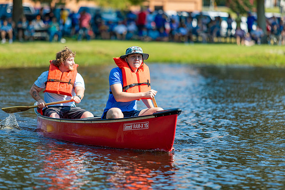 3CanoeRace_4