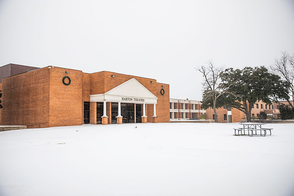 Snowy Campus _23