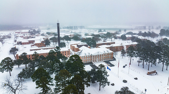 Snowy Campus _30