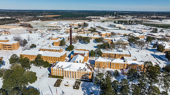 Snowy Campus _39