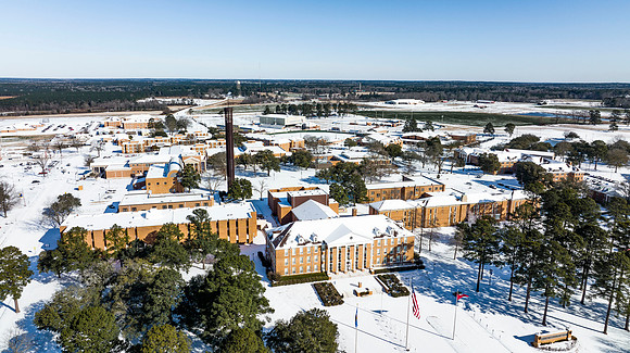 Snowy Campus _42