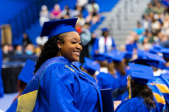SAUSummerCommencement25_111