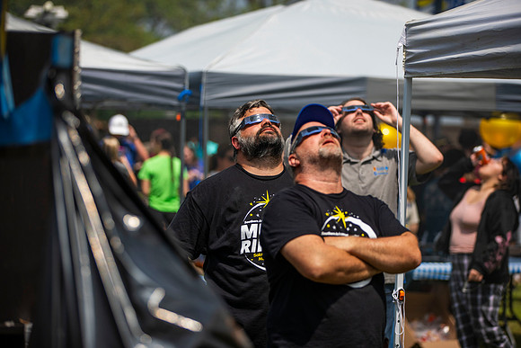 SolarEclipse_64