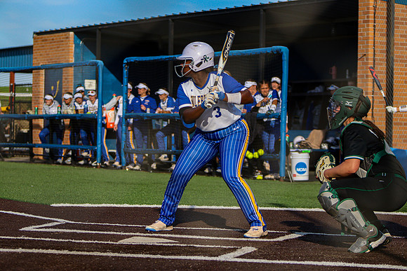 SAU SOFTBALL-066