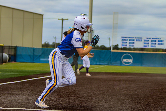 SAU SOFTBALL-205