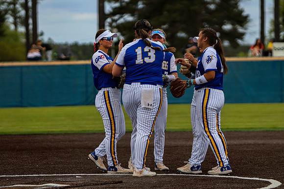 SAU SOFTBALL-222