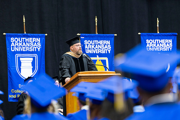 SAUSummerCommencement25_50