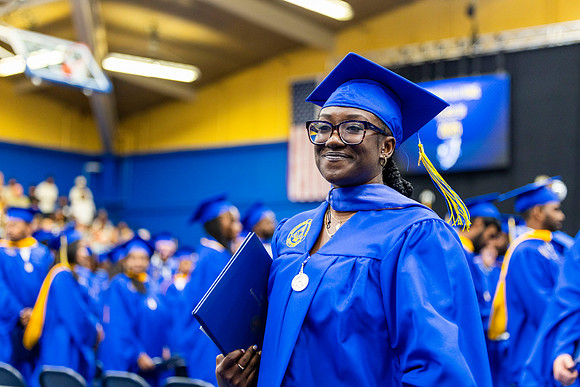 SAUSummerCommencement25_140