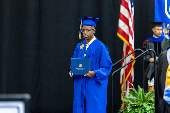 SAUSummerCommencement25_60