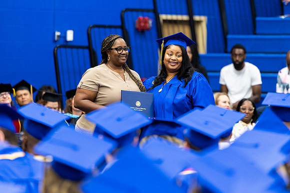 SAUSummerCommencement25_65