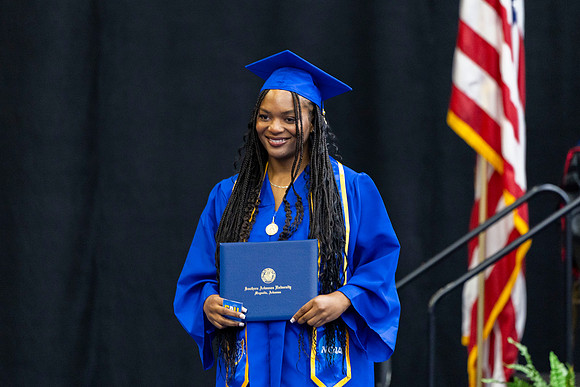 SAUSummerCommencement25_64