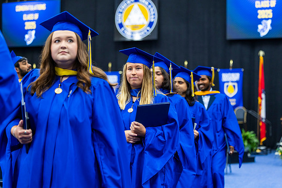 SAUSummerCommencement25_160