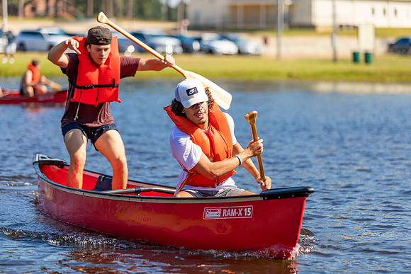 3CanoeRace_19