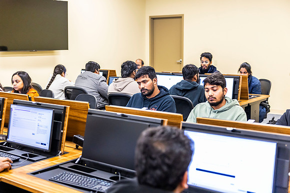 MCIS Classroom_28