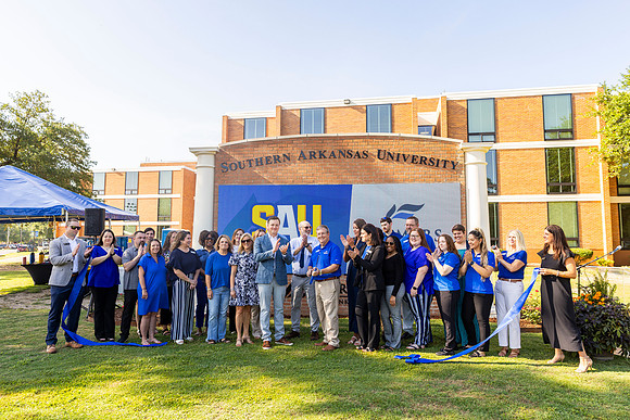 FBTSign_RibbonCutting118