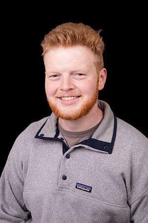 SP25 Vista Headshots2024_4
