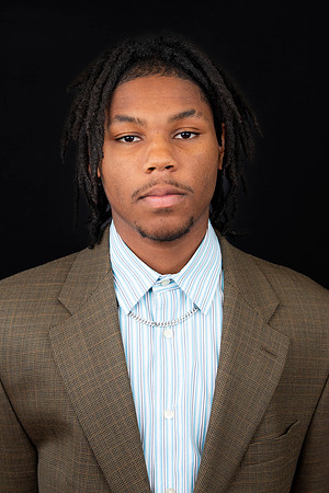 SP25 Career Closet Headshots 24